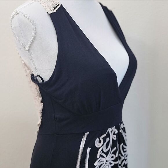 Papaya Embroidered Knit Maxi Dress Full Length Black Size M Made in USA - Picture 2 of 10